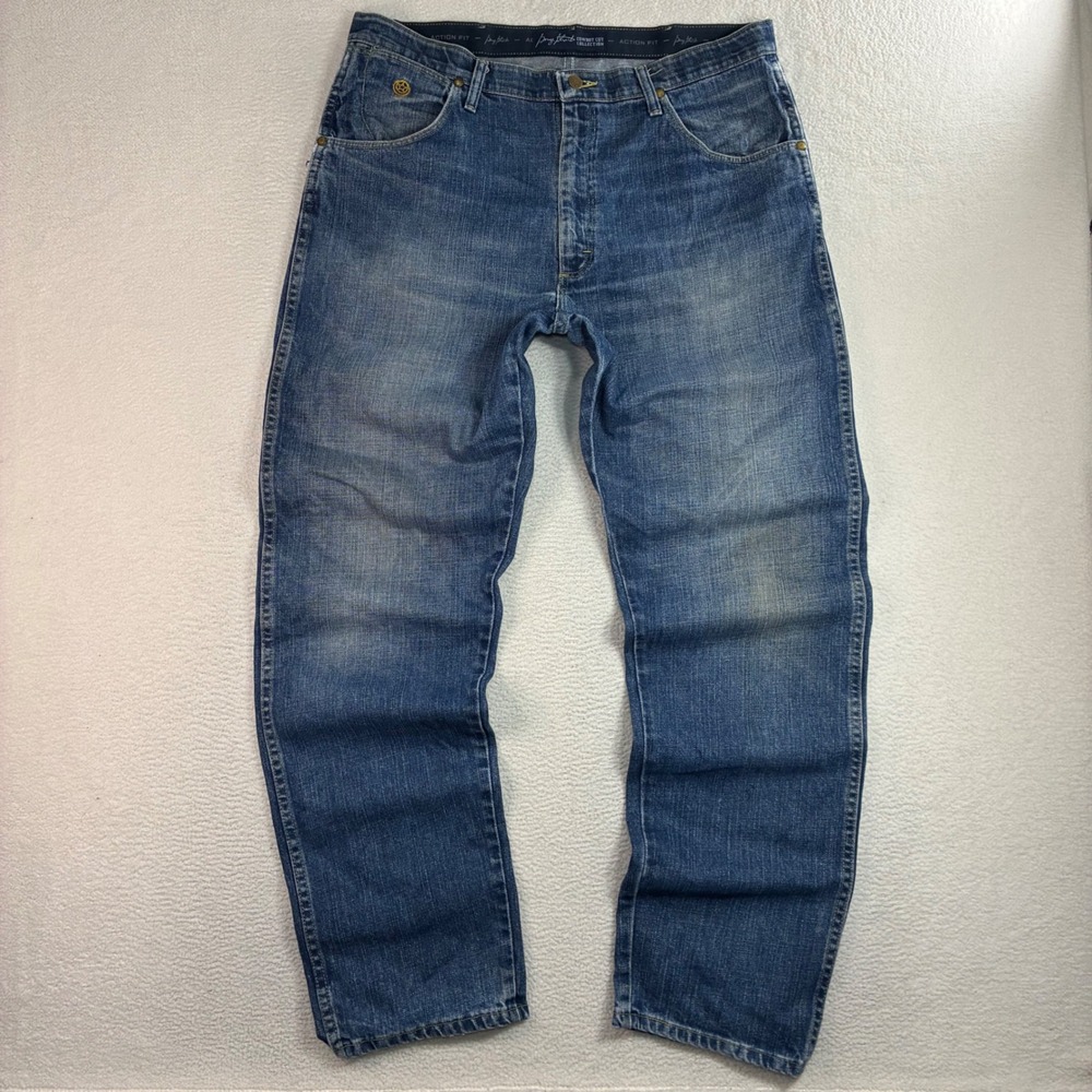 Wrangler George Strait Cowboy Cut Jeans Men 36x34 Blue Faded Western